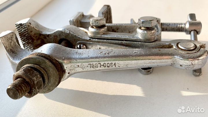 Тиски столярные СССР малые с наковальней