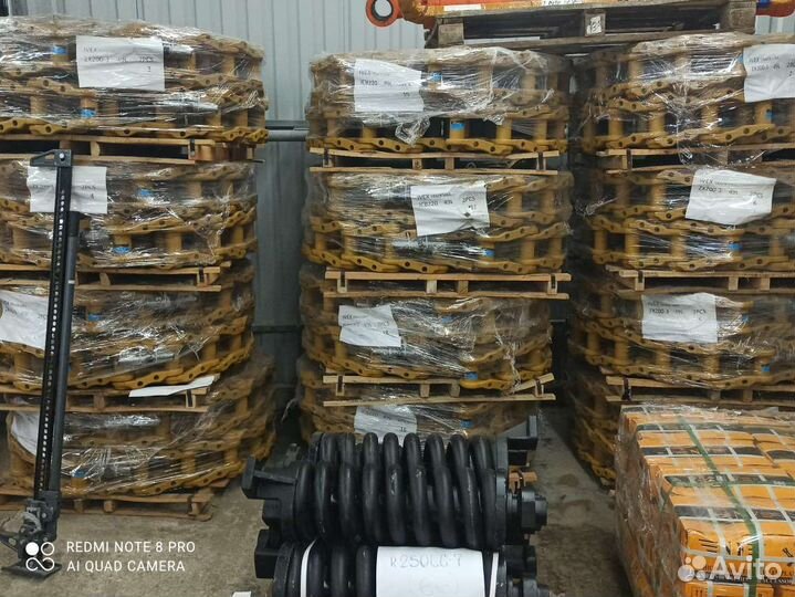 Цепь гусеничная JS240 51звено (JBA0121)