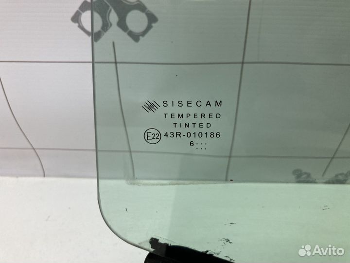 Стекло задней левой двери LADA vesta седан