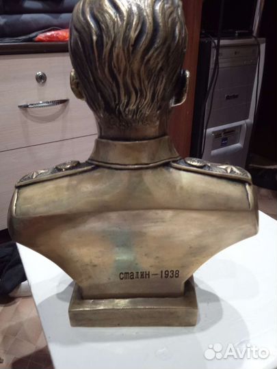 Бюст Сталина бронза