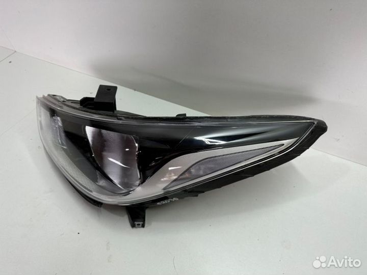 Фара галоген передняя левая Hyundai Solaris 2