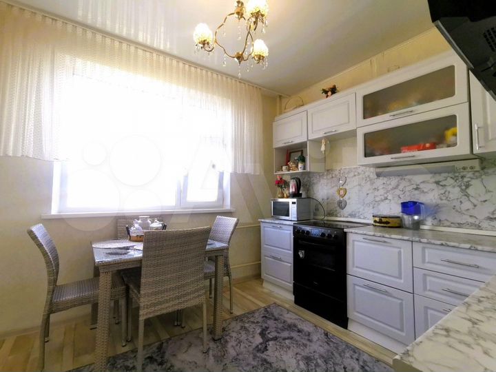 2-к. квартира, 58 м², 9/16 эт.