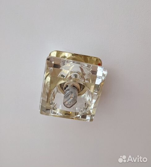 Светильник 8*8 см стекло/металл с лампочкой