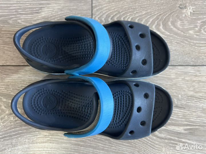 Сандалии crocs c11