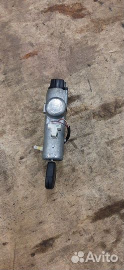 Замок зажигания Nissan Primera P11