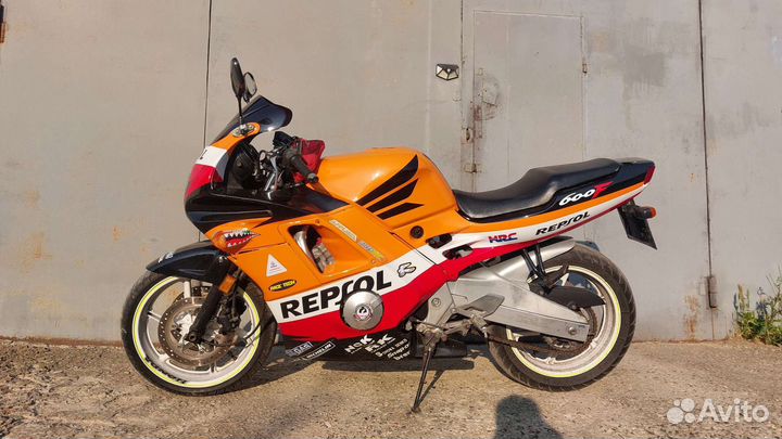 Honda CBR 600F2