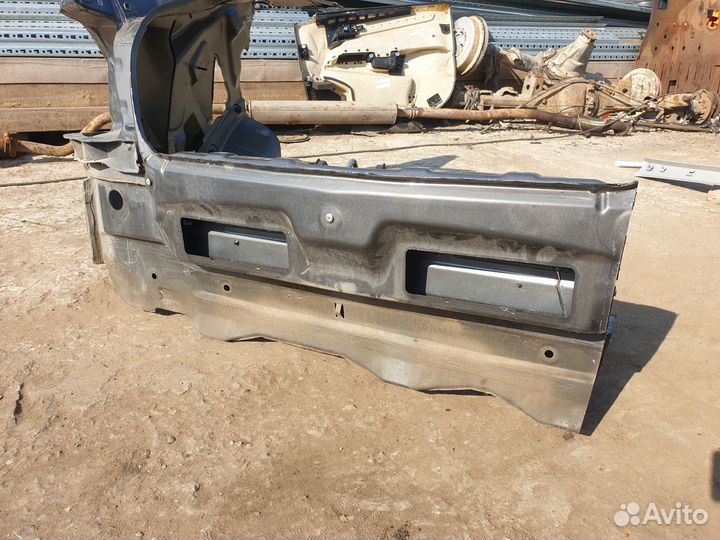 Часть задней панели с крылом Opel Astra H Седан