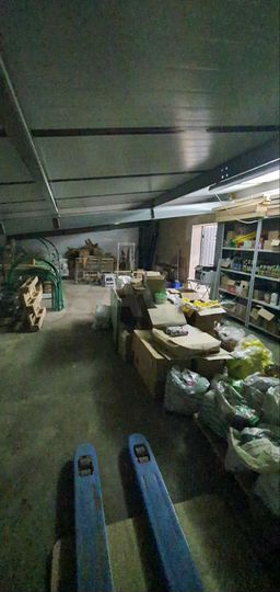 Торговая площадь, 180 м²