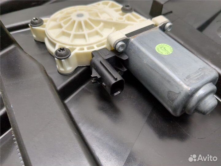 Стеклоподъемник электрический Jeep Liberty, 2008