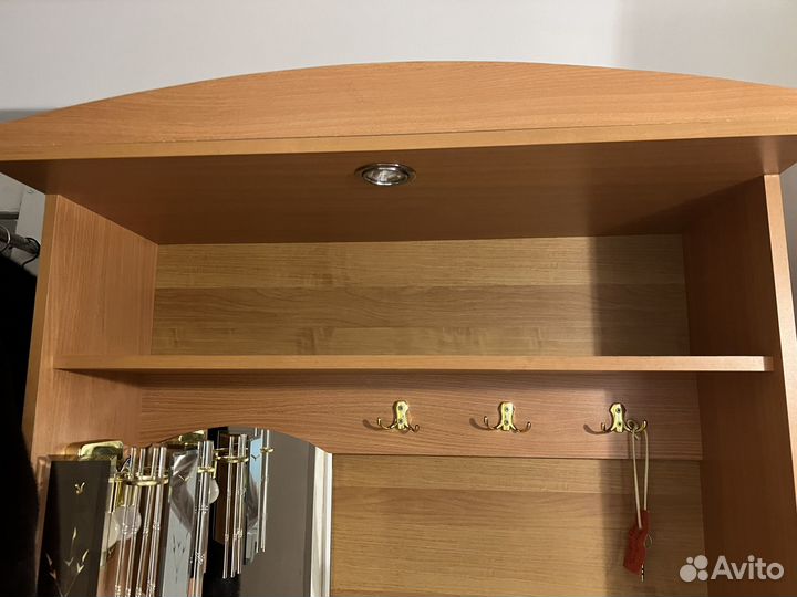 Вешалка в прихожую