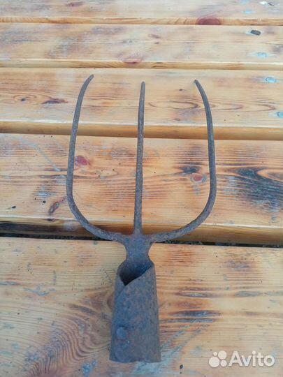 Вилы кованые