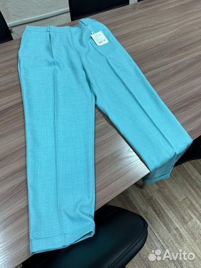 Брючный костюм женский