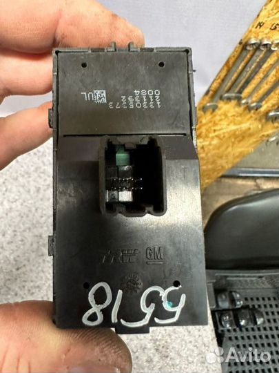 Блок стеклоподъемников Chevrolet Cruze J300 F16D3