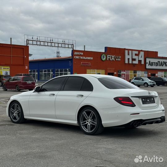 Аренда Mercedes E class С Водителем 