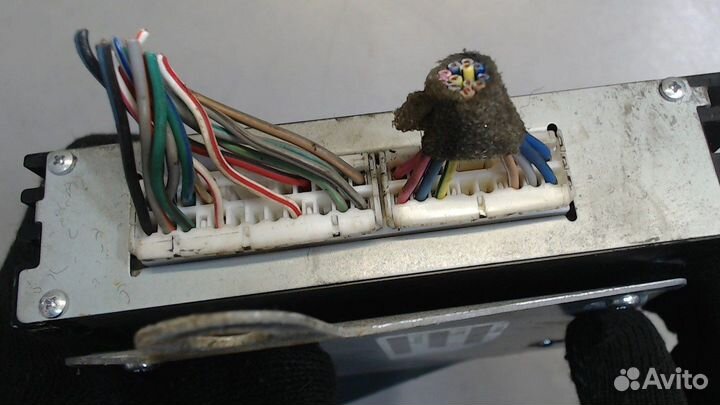 Усилитель звука Jeep Compass, 2012