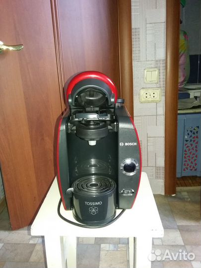 Кофеварка капсульная bosch tassimo TAS4013EE