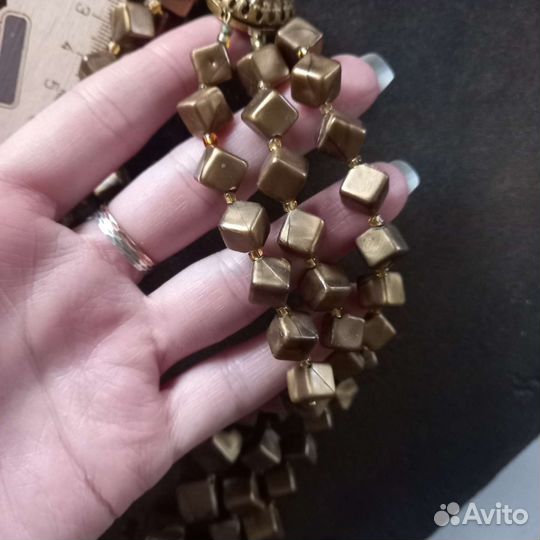 Вмнтажные бусы из люцита СССР