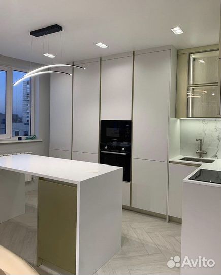 Кухня на заказ с островом