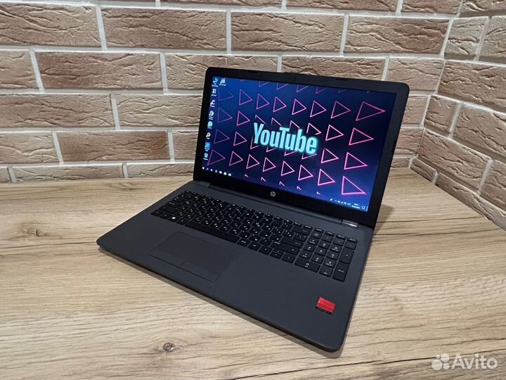 Ноутбук HP 250 G6(core I3-7020U+radeon R5 M330 2GB