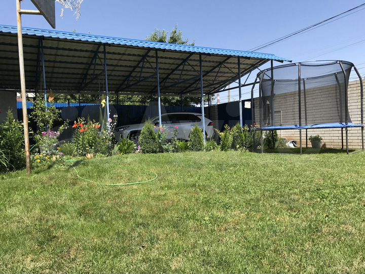 Коттедж 185,1 м² на участке 4 сот.