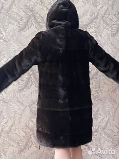Шуба норковая с капюшоном