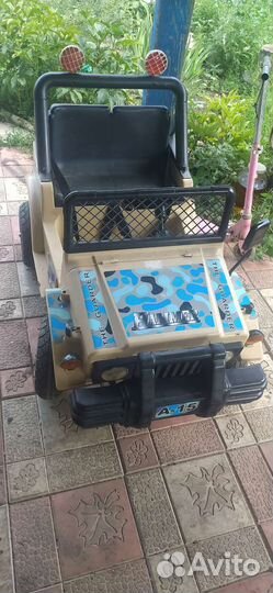 Детский электромобиль двухместный бу