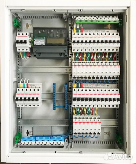 Бригада электромонтажников