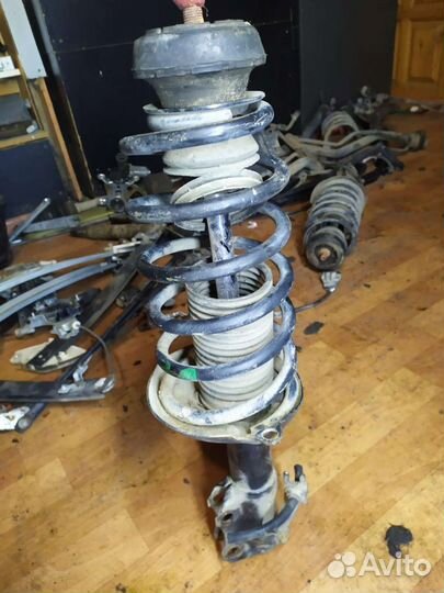 Стойки передние volkswagen bora