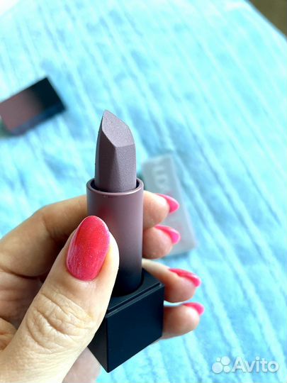 Матовая помада Huda Beauty оригинал пыльная роза