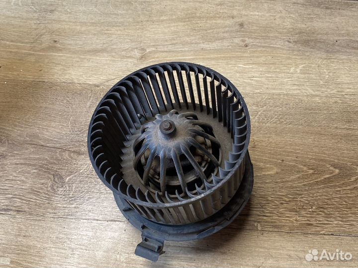 Citroen c5 моторчик отопителя салона