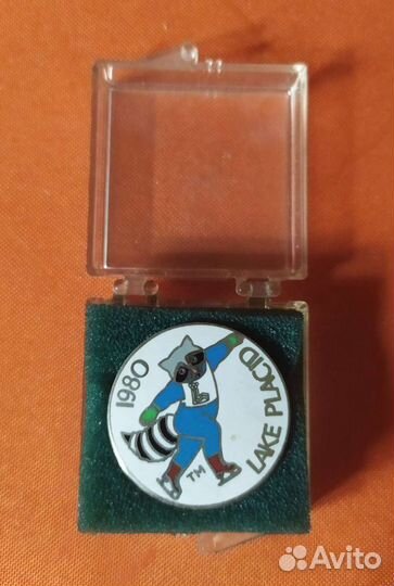 Знак, значок в футляре. ои. Олимпийские игры Лейк