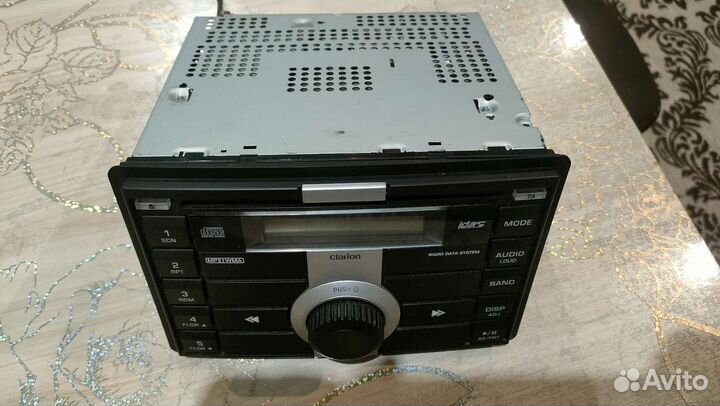 Музыкальный центр clarion