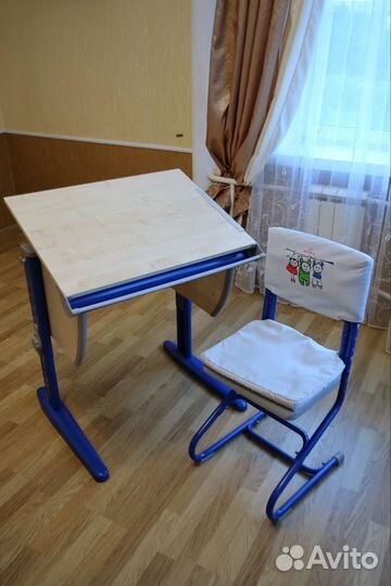 Детский стол со стулом