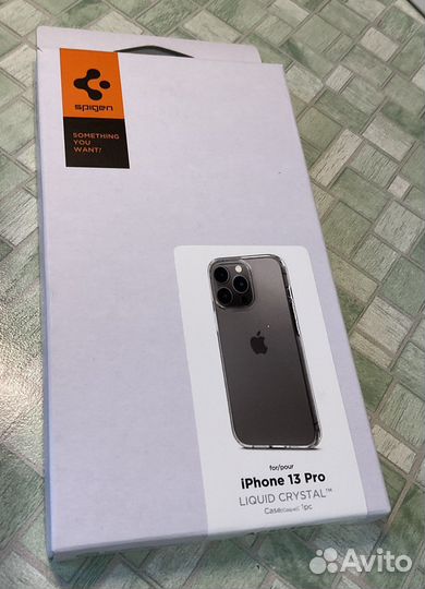 Чехлы Spigen для iPhone