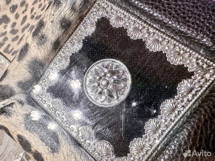 Журнальный стол Versace
