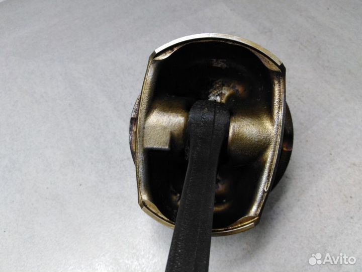 Поршень с шатуном Мерседес