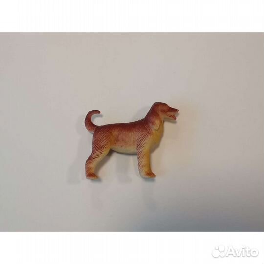 Коллекционная фигурка животного. Собака