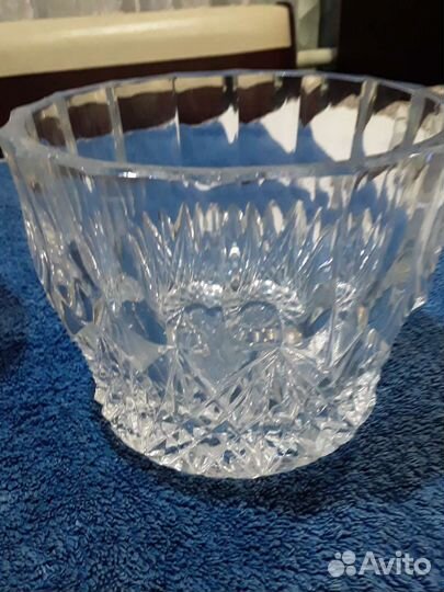 Хрустальная ваза