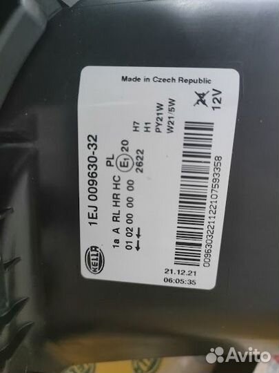 Фара правая\Левая Опель Инсигния 08- оригинал нов