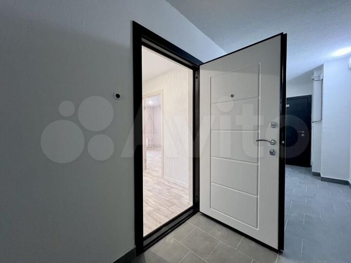 2-к. квартира, 77,7 м², 10/15 эт.