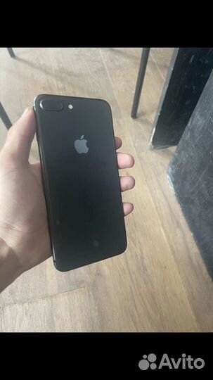 iPhone 8 Plus, 64 ГБ