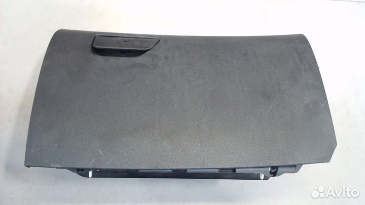 Бардачок Ford Explorer, 2016