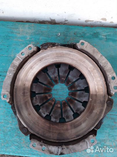 Продам корзину сцепления с диском