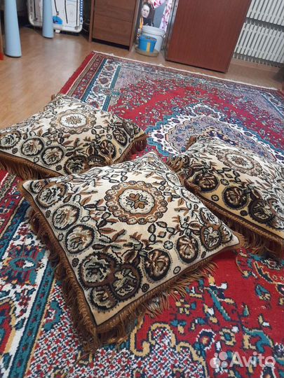 Подушка сидушка на диван и на стулья