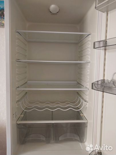 Холодильник Атлант на запчасти