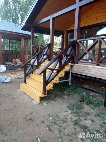 Плотники кровельщики отделочники