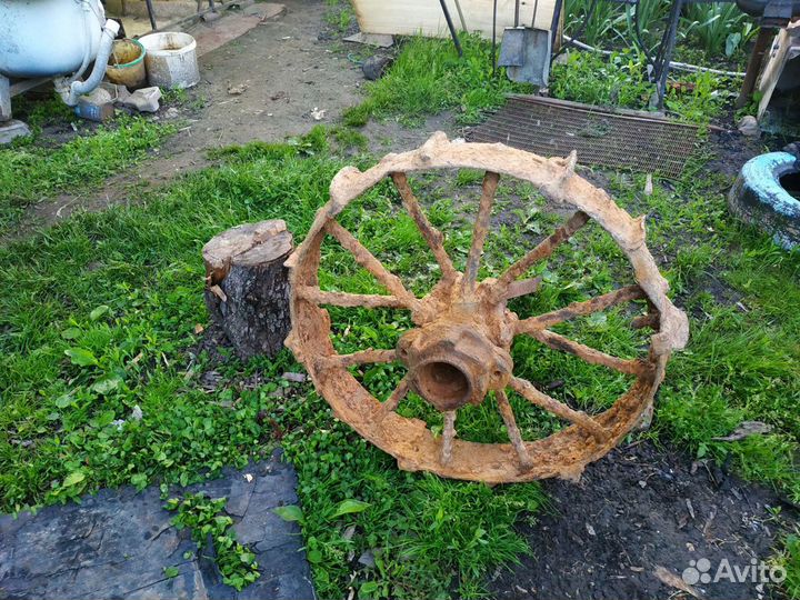 Колесо старинное