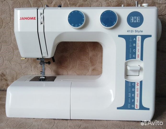 Швейная машинка Janome 412i Style