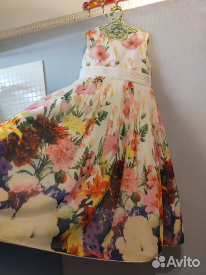 Платье детское праздничное