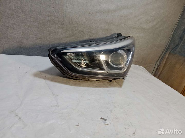 Фара левая Hyundai Santa-Fe 3 DM Ксенон
